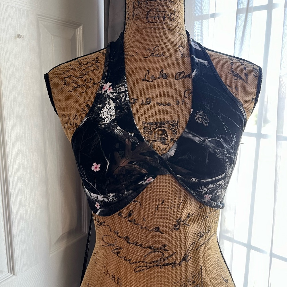 Darc sport HER sports bra in Black Floral